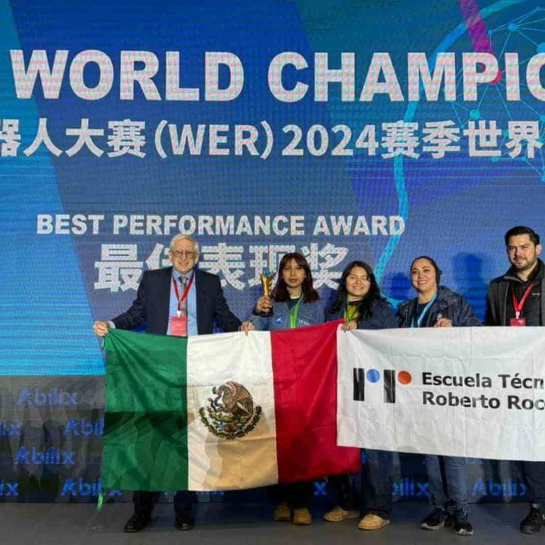 Jóvenes estudiantes de Nuevo León destacan en la Final Mundial de Robótica en China