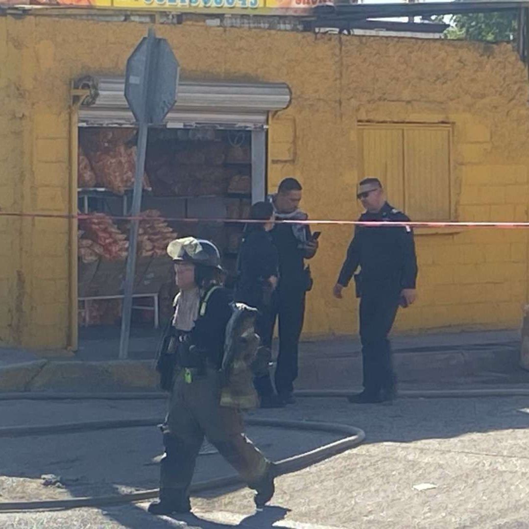 Incendio en Establecimiento de Frituras Deja a Empleados Lesionados al Poniente de Hermosillo