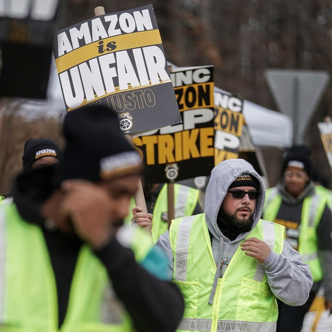 ¿Qué Está Pasando en Amazon Estados Unidos? Trabajadores se Van a Huelga Previo a Navidad 2024