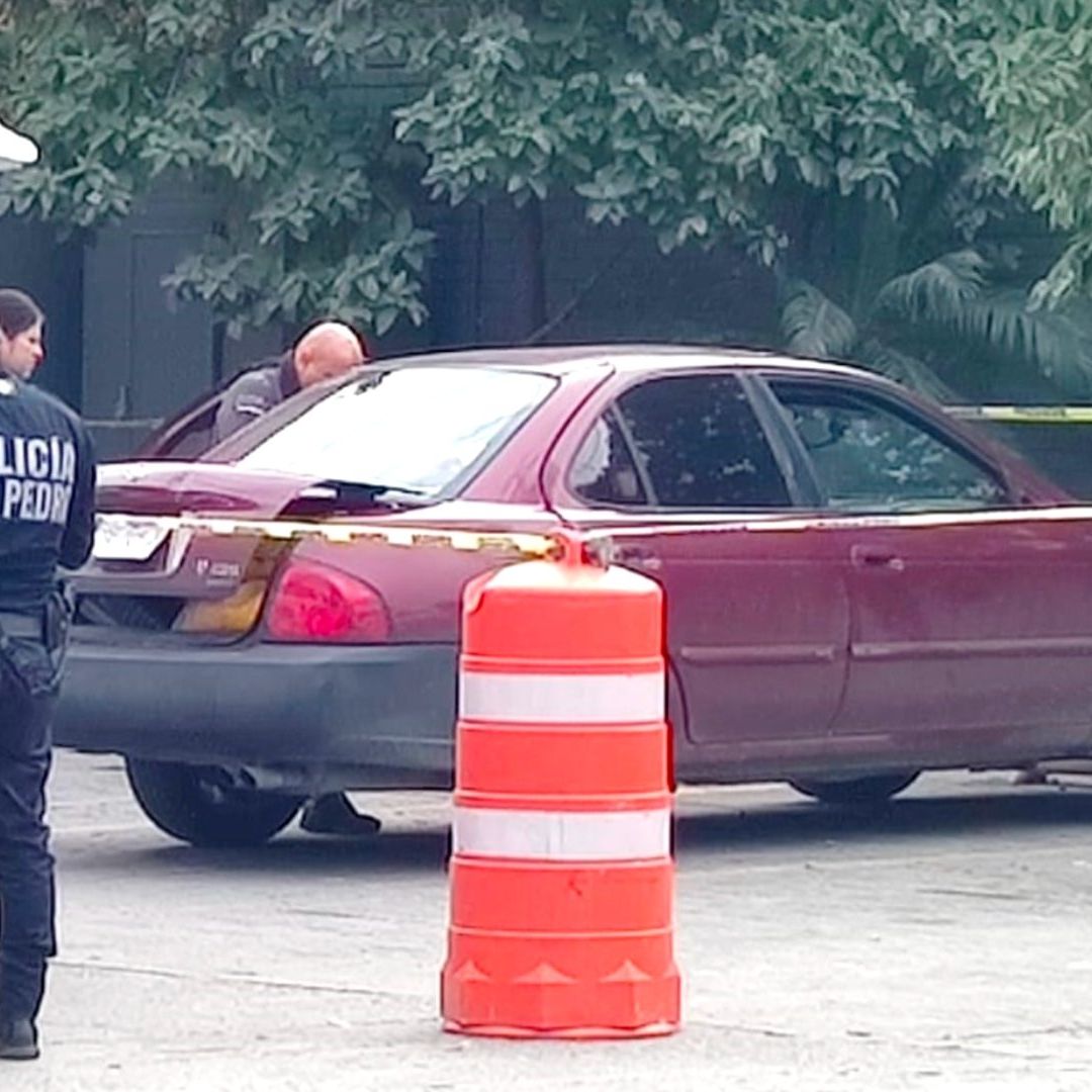 El hombre fue detenido cuando estaba por abordar su auto.