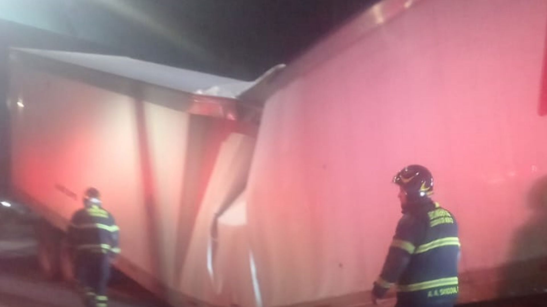 Se vence caja de tráiler en calzada Zaragoza