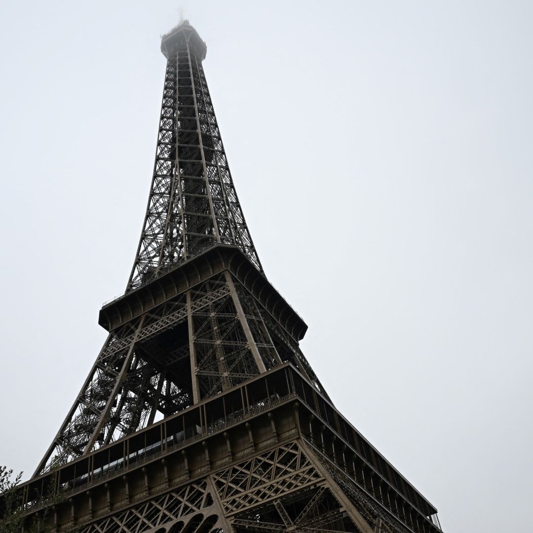 La Torre Eiffel fue evacuada hoy 24 de diciembre de 2024