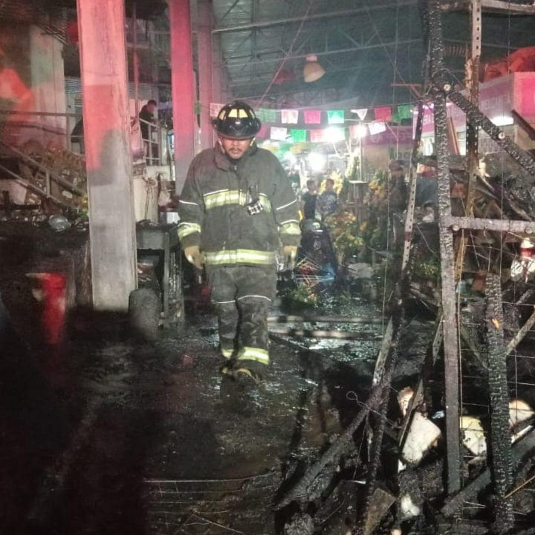 Incendio en Acapulco Hoy: Video del Momento en el Mercado Central en la Víspera de Navidad 2024