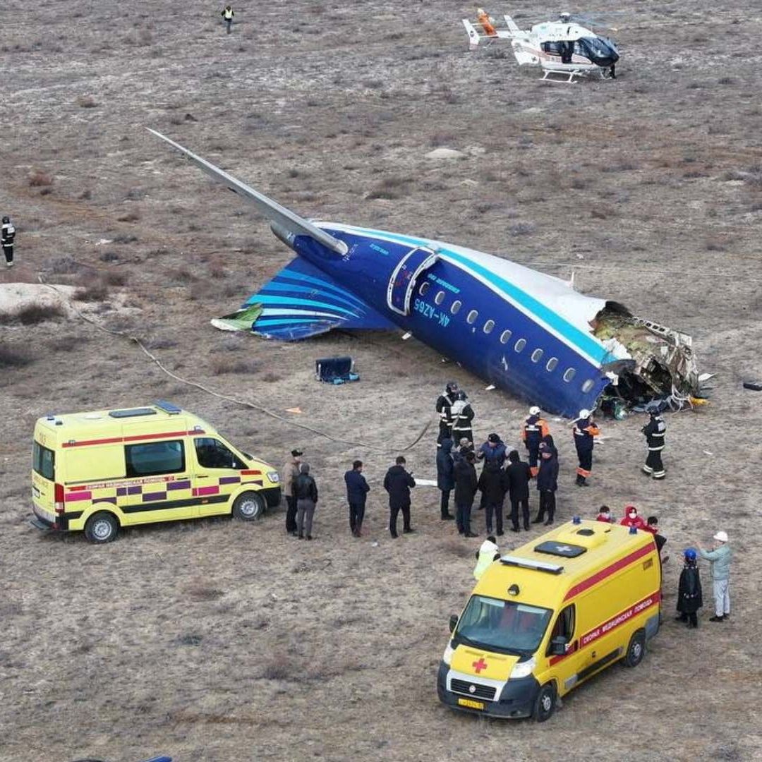 Se Estrella Avión en Kazajstán: Reportan Varios Muertos y Heridos