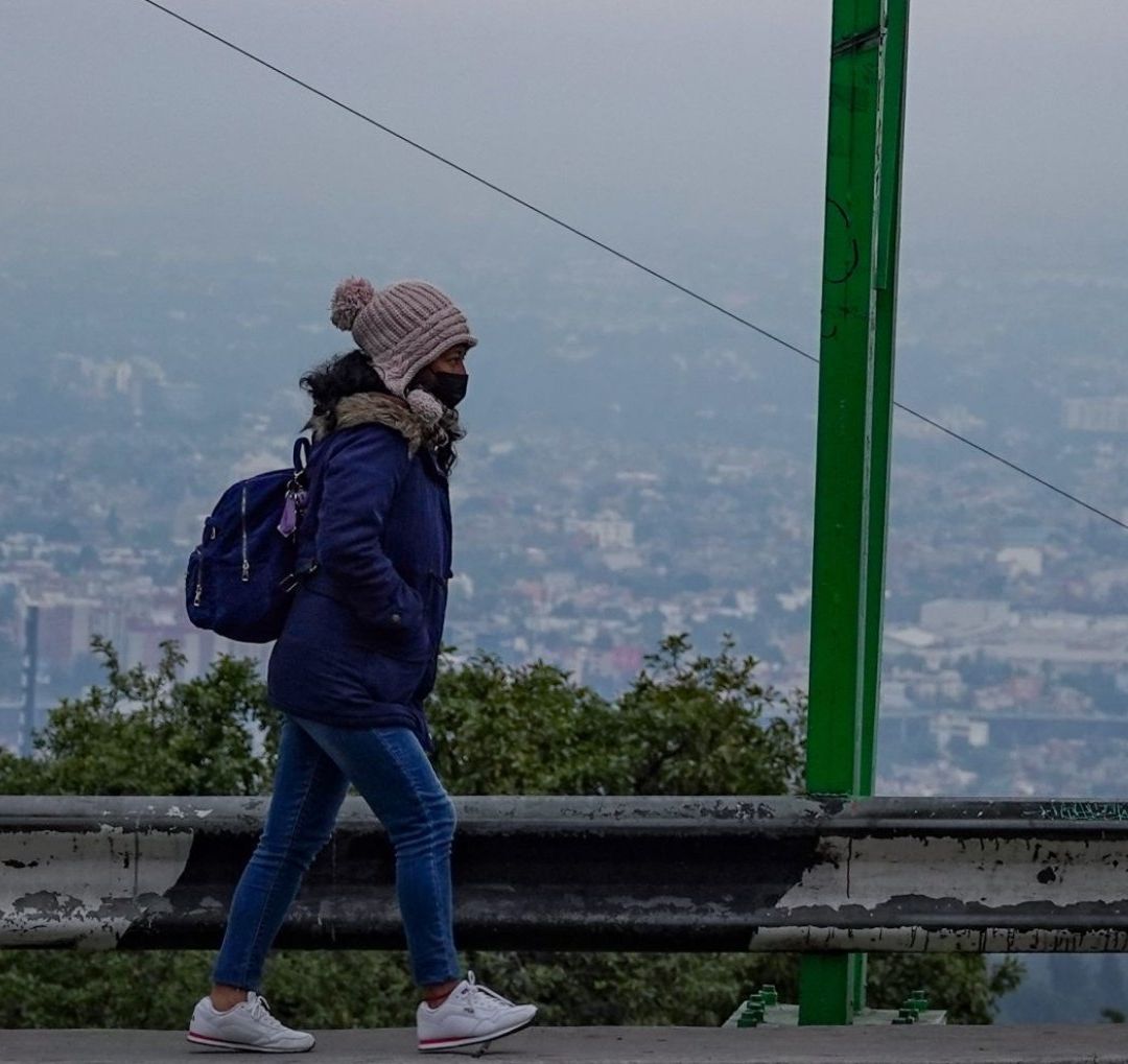 Mantienen alertas por bajas temperaturas en la Ciudad de México.