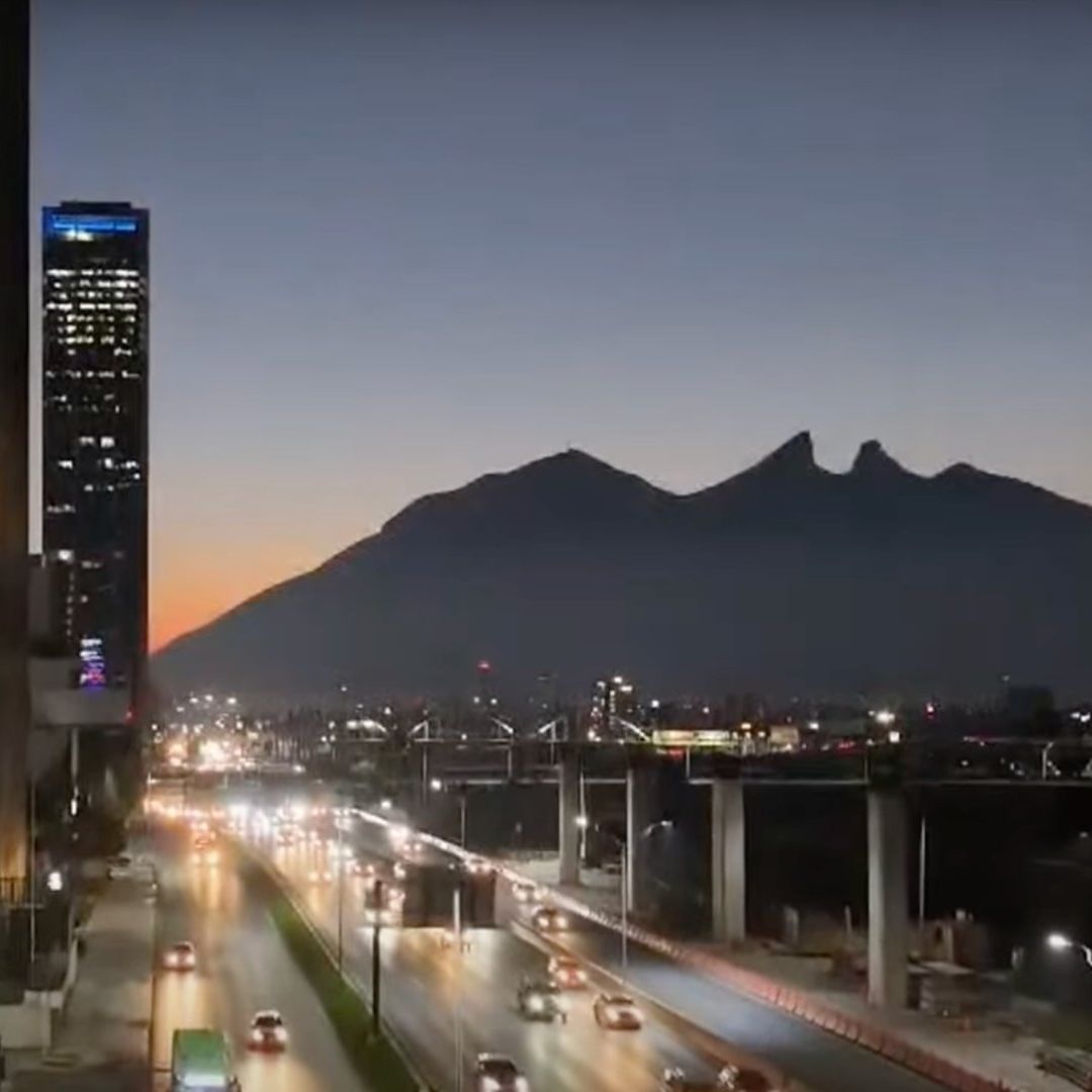 Hoy jueves 26 de diciembre tenemos un amanecer espectacular en la zona metropolitana de Monterrey