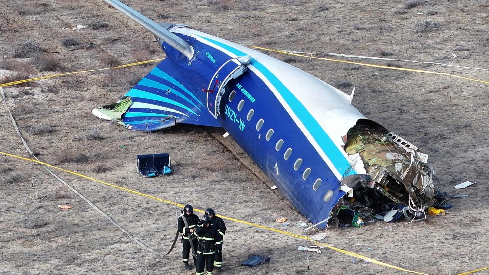 Investigan accidente aéreo en Kazajistán