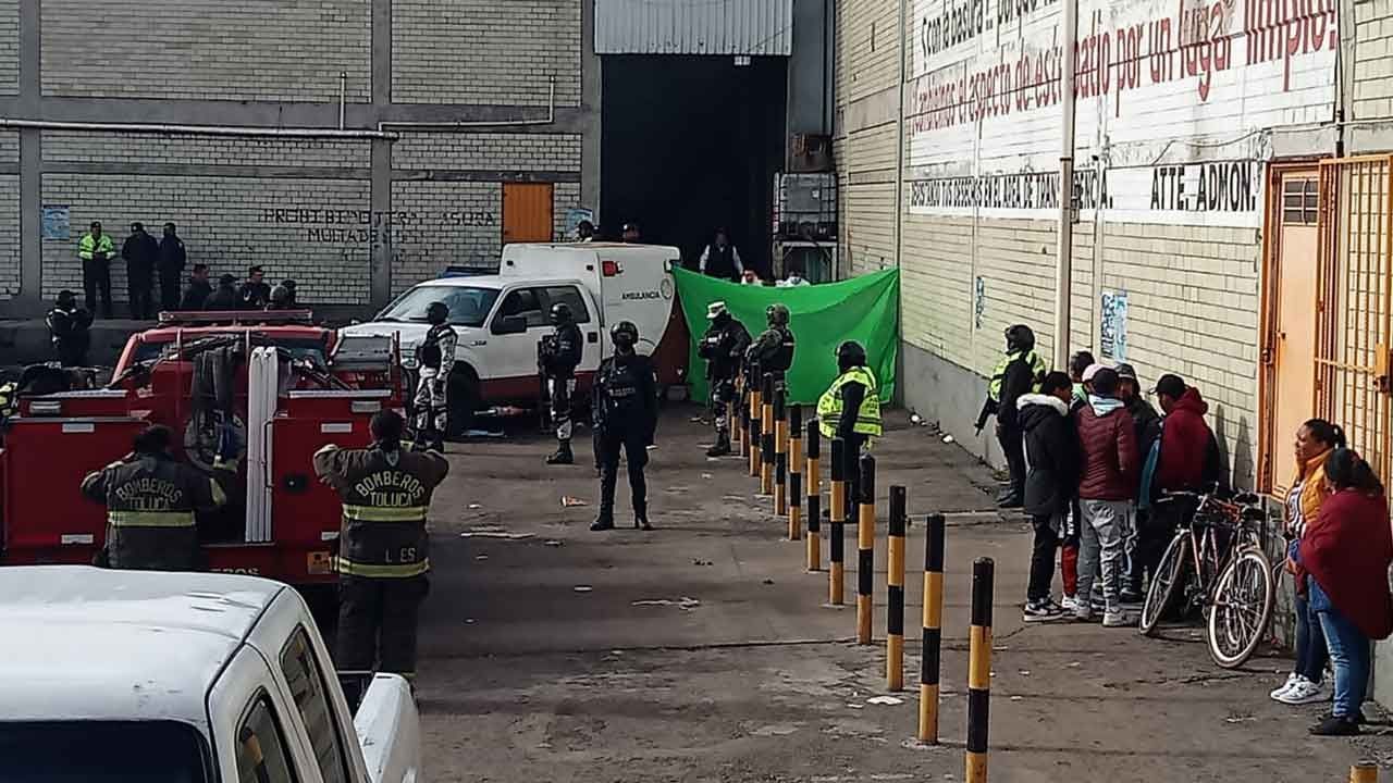 Incendio en Central de Abasto en Toluca , Edomex, deja 8 muertos