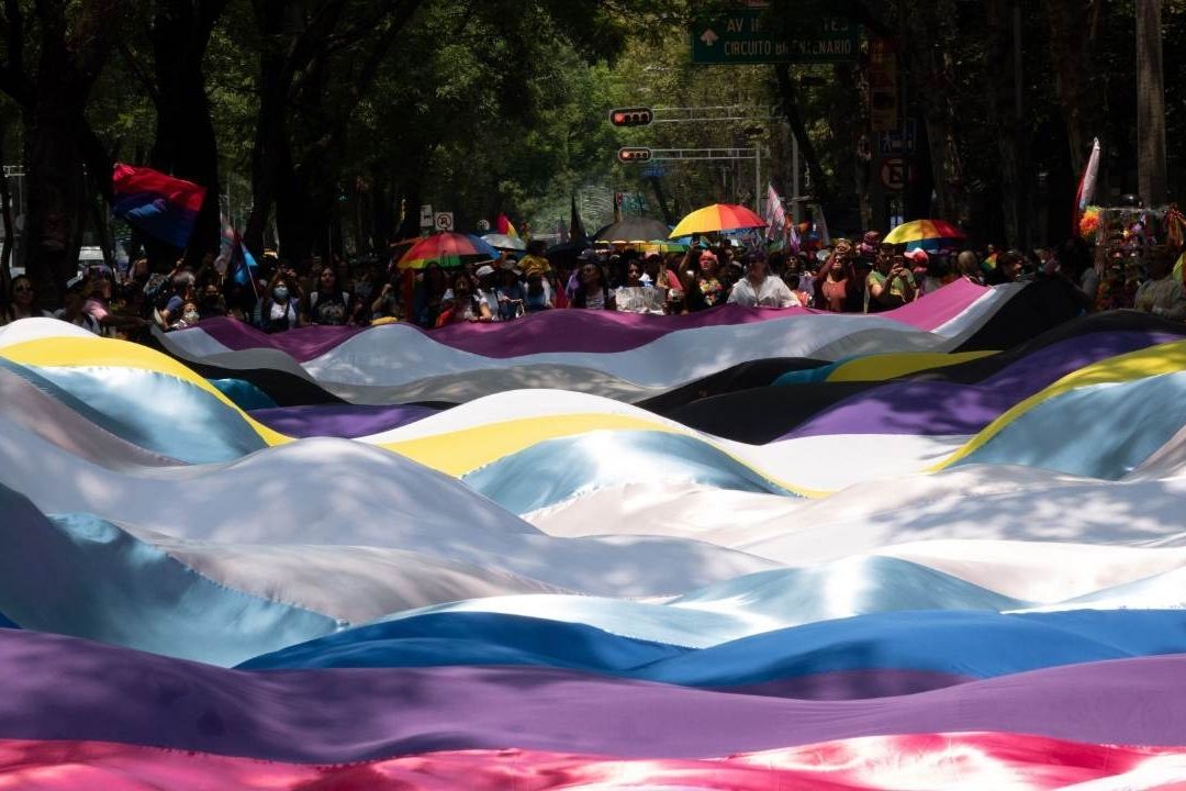 Aunque México es un país a la vanguardia en el reconocimiento legal de personas no binarias, aún queda trabajo por hacer