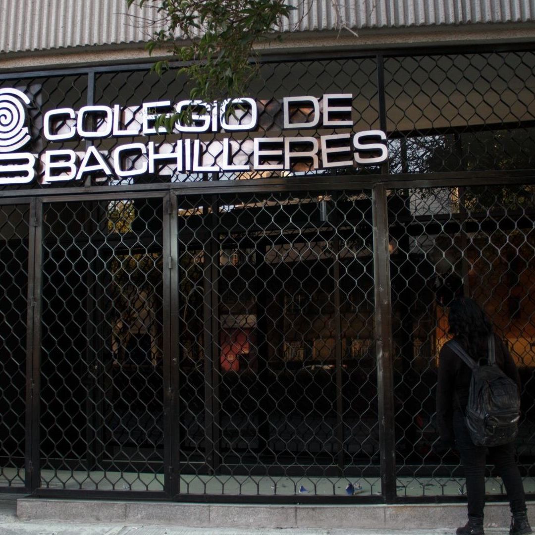 Aspectos del Colegio de Bachilleres ubicado en Avenida Fray Servando e Isabel La católica, CDMX