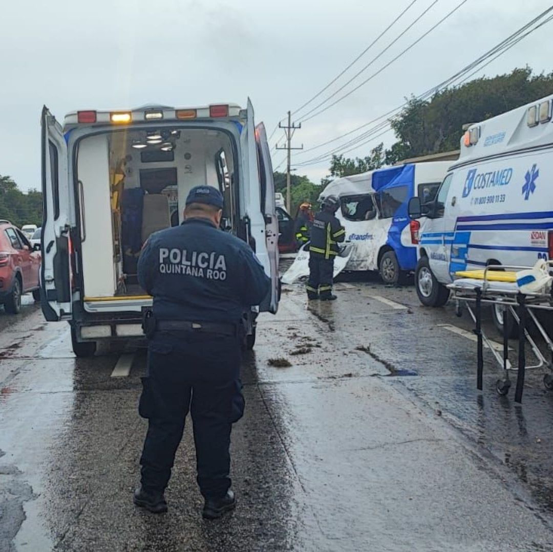 Accidente en Carretera Puerto Aventuras-Tulum Hoy; Mueren Turistas Que Iban a Playa del Carmen
