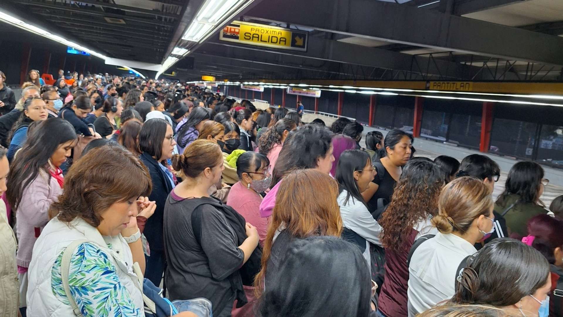 Checa el último reporte del Metro CDMX hoy para que planifiques tu viaje