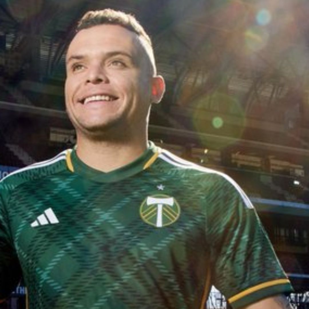 El 'Cabecita' con su nuevo uniforme. Foto: @TimbersFC