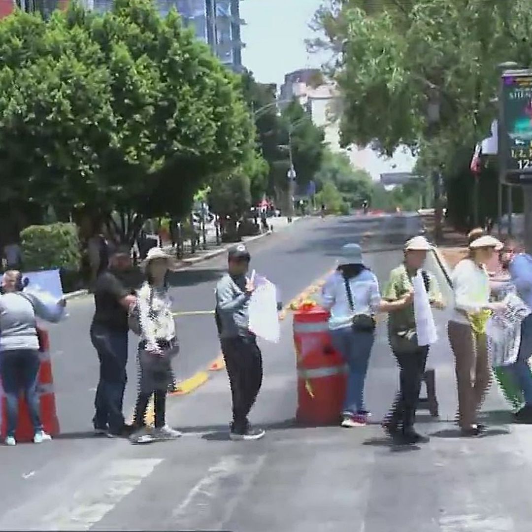 Bloquean Nuevamente Carril del Metrobús por Agua Contaminada en la Benito Juárez