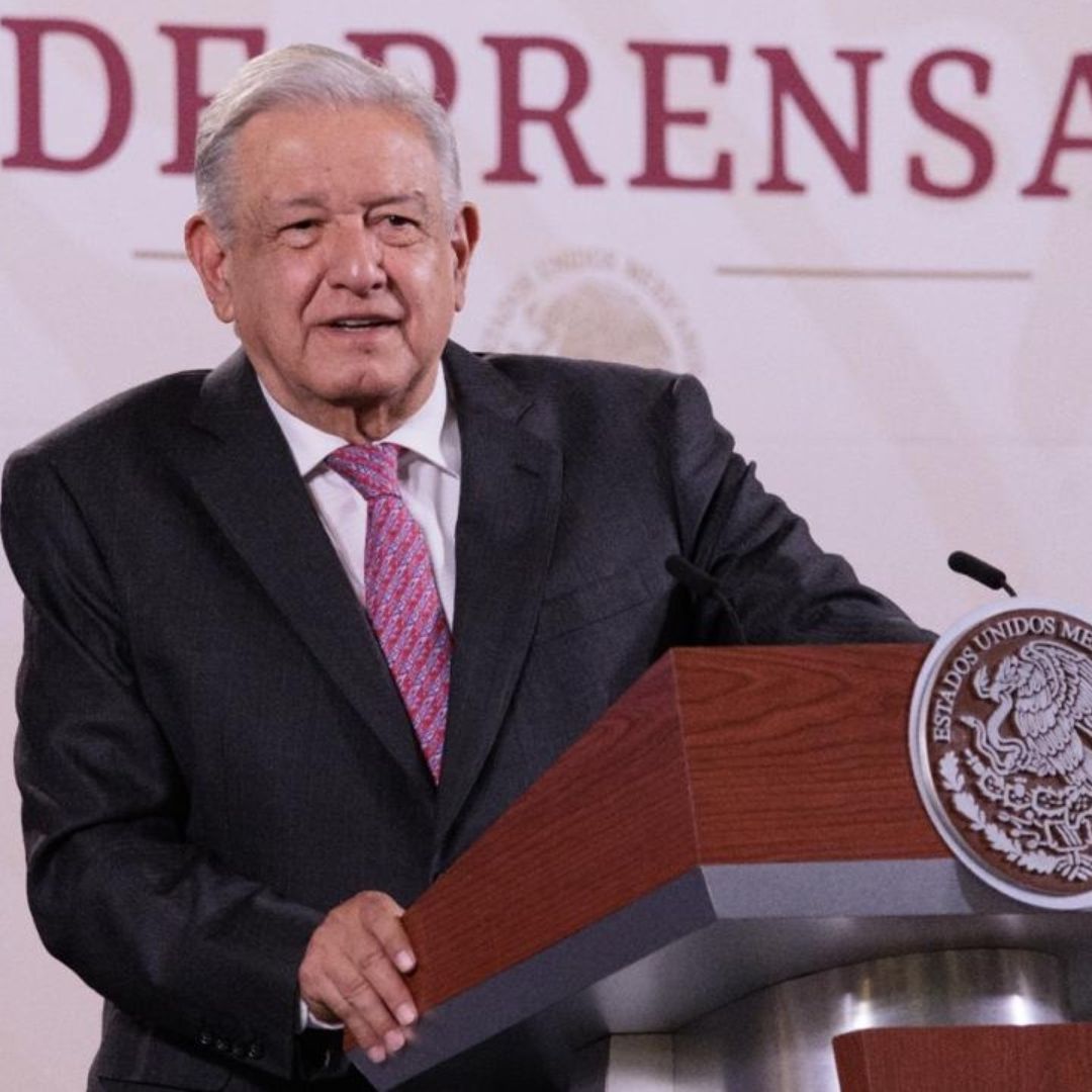 Caso Ayotzinapa: AMLO Ve Provocación en Liberación de Militares y Ataque a Palacio Nacional