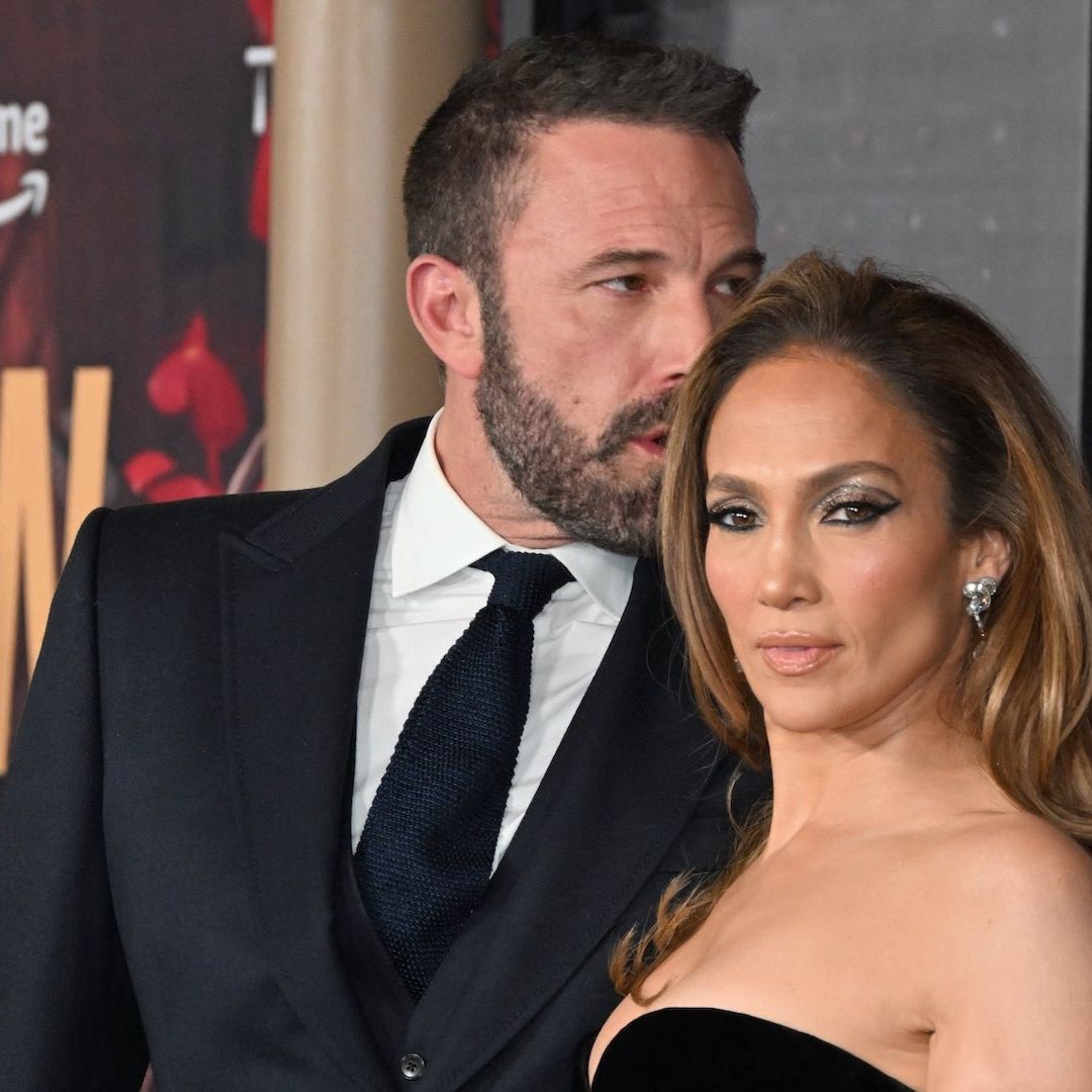 Ben Affleck y Jennifer López en alfombra roja