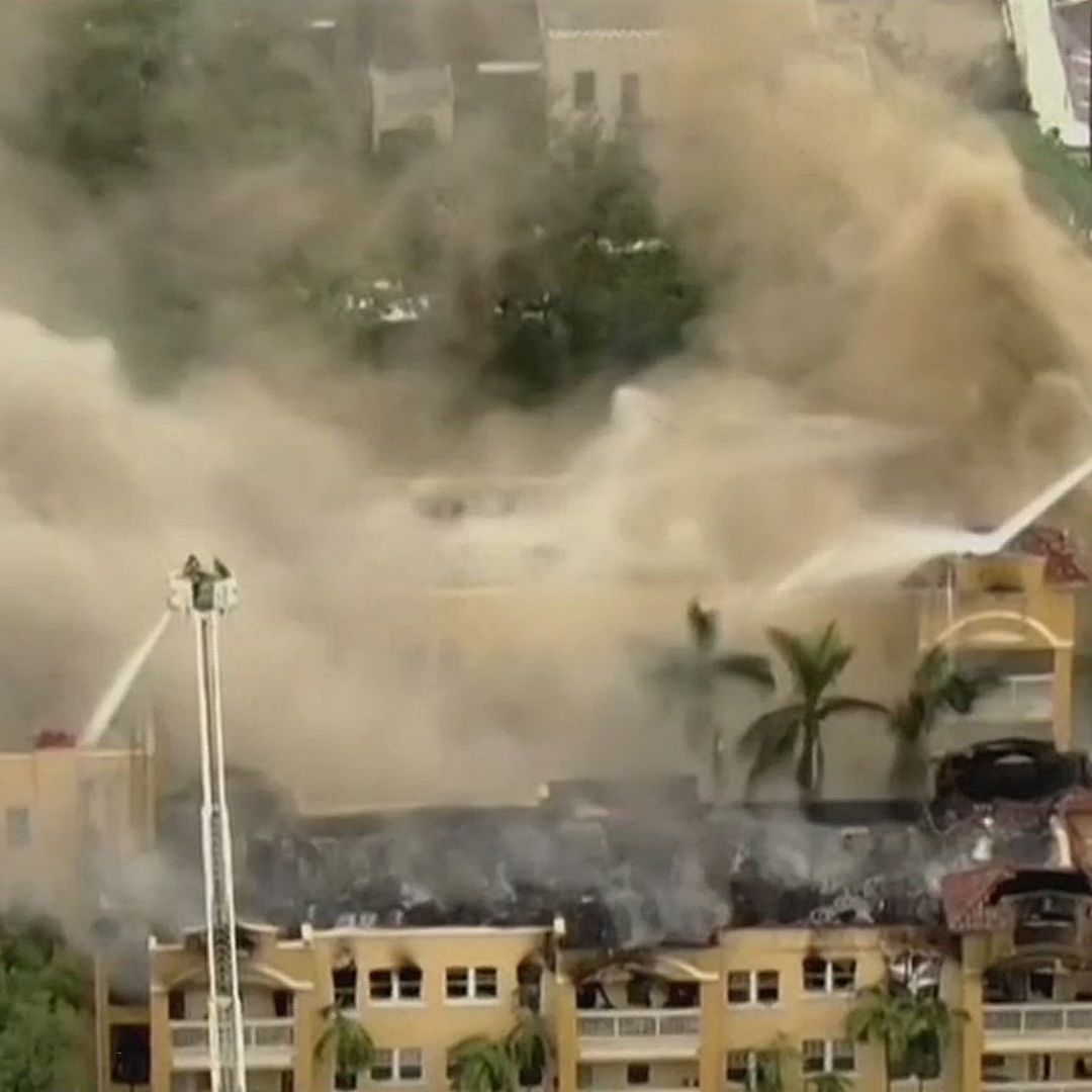 Arde en Llamas Edificio de Departamentos en Miami, Florida
