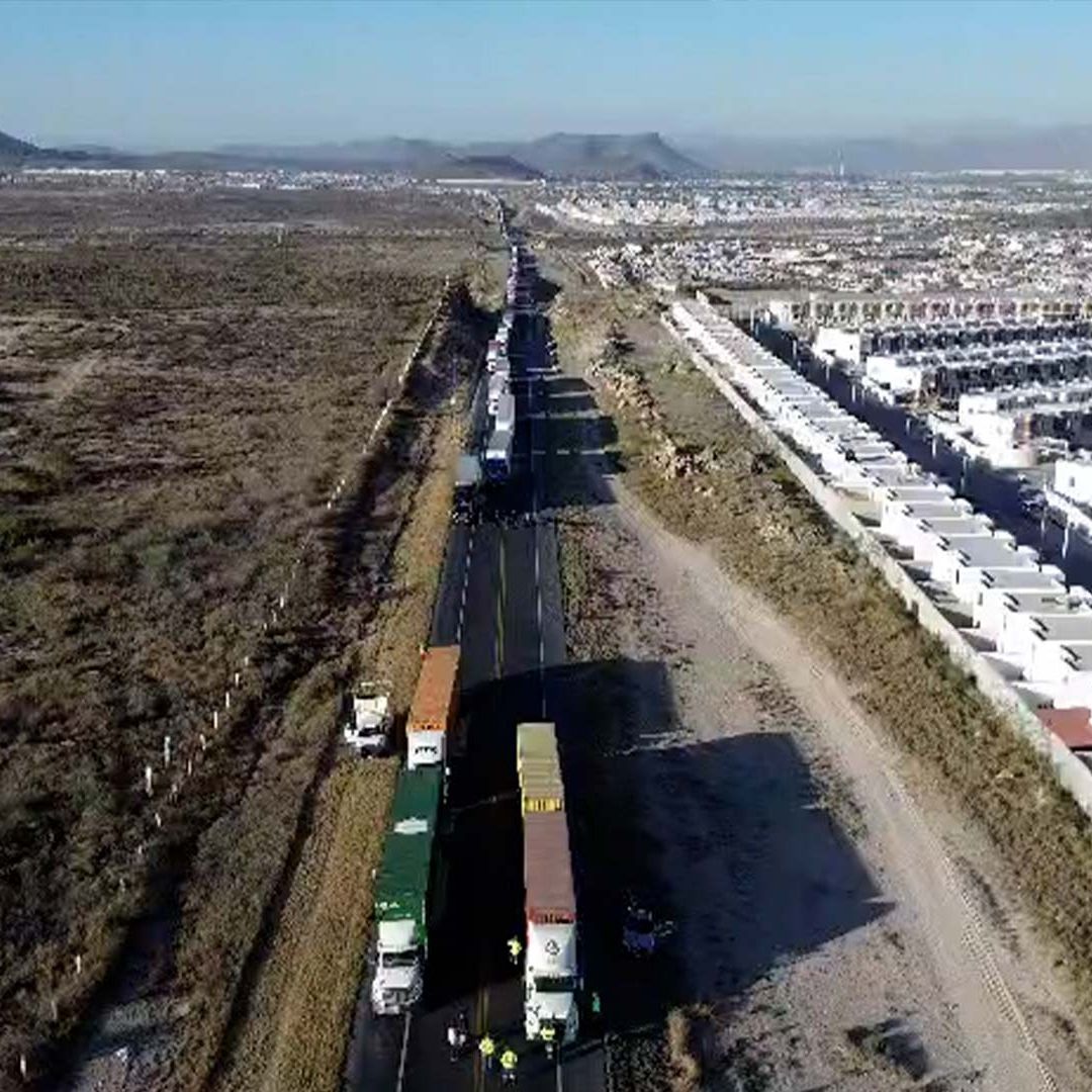 Muere Hombre tras Choque Frontal de Camiones en Carretera Saltillo-Monterrey