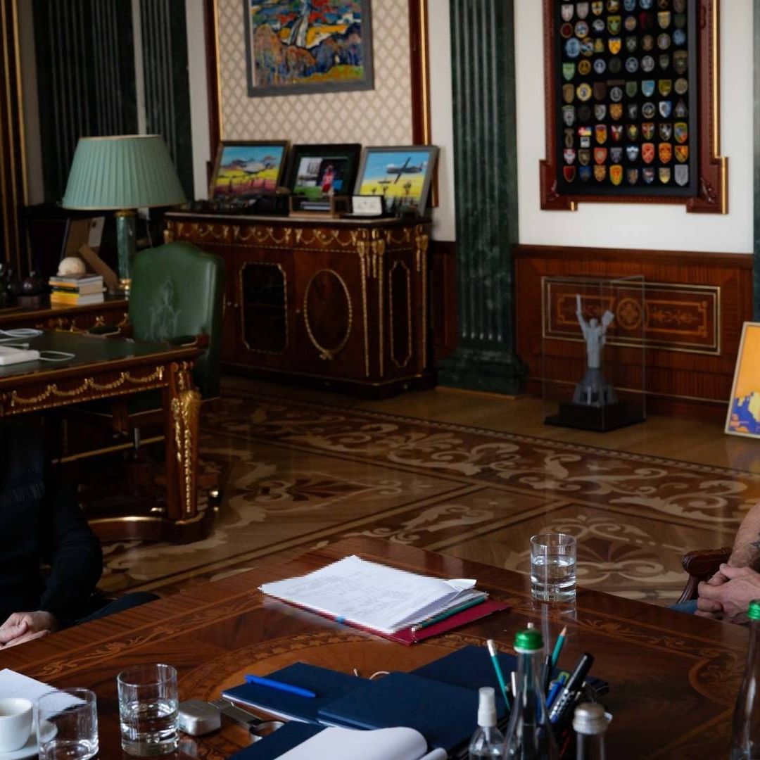 Ucrania Reconoce a Sean Penn con un Oscar Simbólico en Plena Guerra