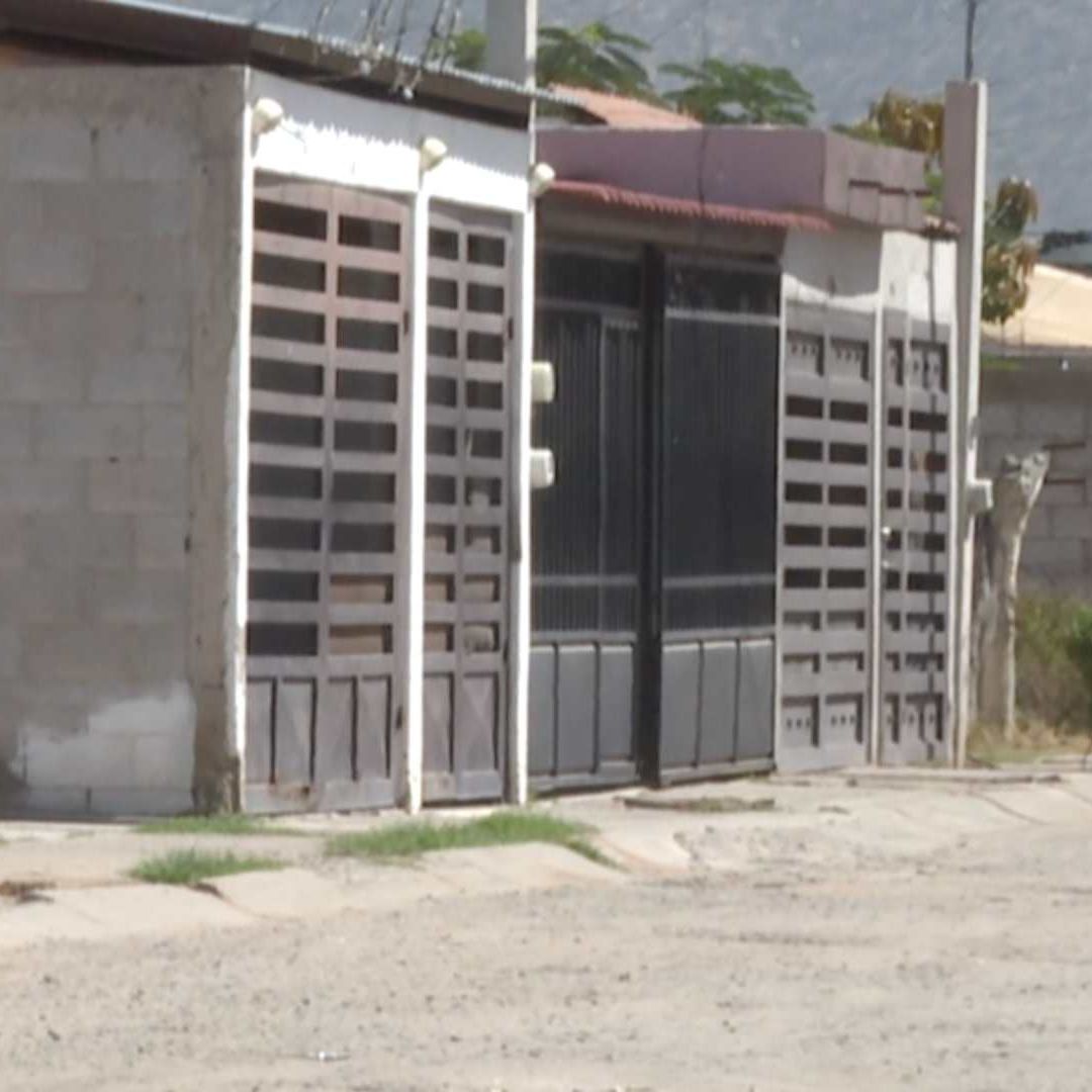 Hombre Detenido por Lesionar con Arma de Fuego a su Esposa tras una Discusión en Hermosillo