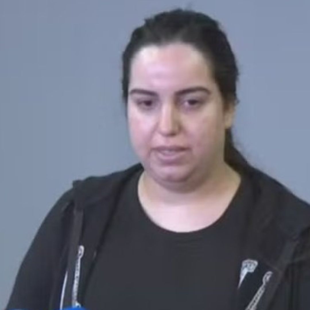 Natalia Becker, cuyo verdadero nombre es Natalia Fabiana de Freitas Antonio, no posee especialización ni estudios en dermatología, pero aun así promovía este procedimiento