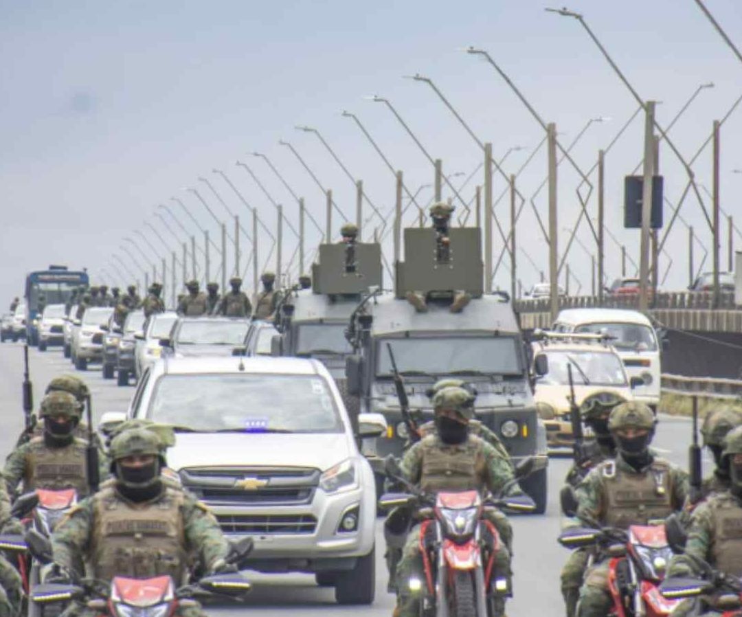 Despliegan 30 Mil Elementos de las Fuerzas Armadas en Varias Provincias de Ecuador