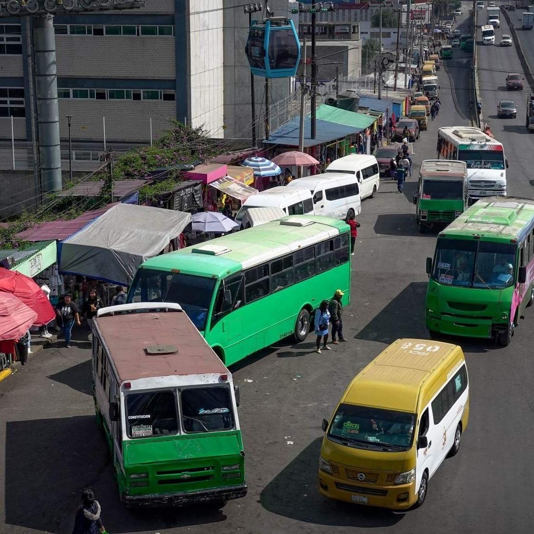 Por robo en transporte público sentencian a 34 años de prisión a hombre.