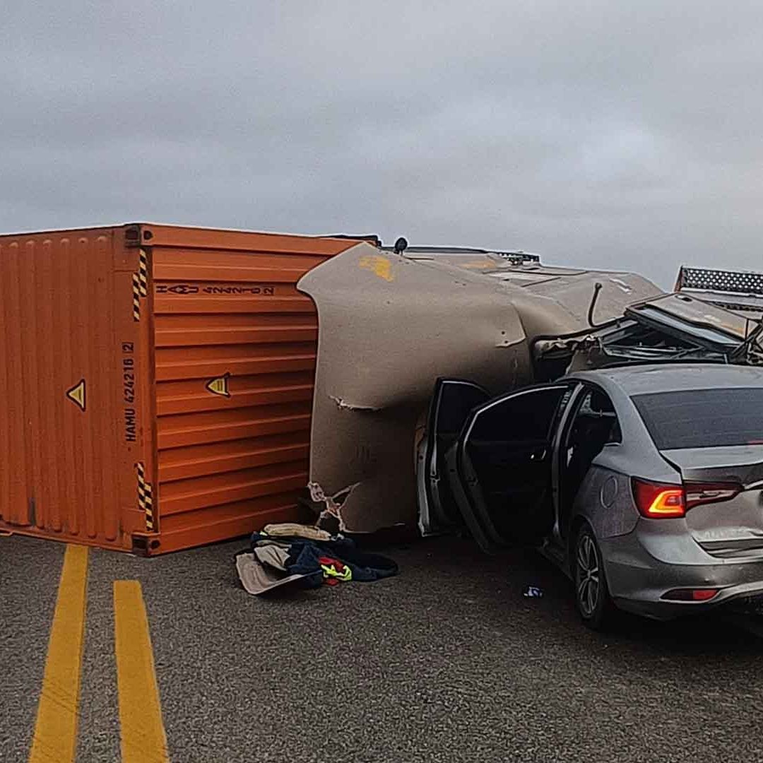 Muere una Persona y Otra Resulta Lesionada en Choque de Carretera González-Victoria