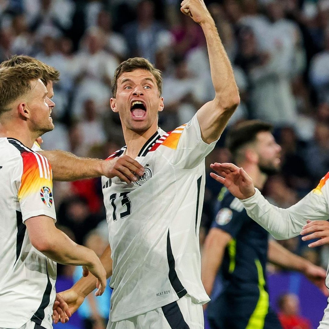 Tras su arrolladora presentación, Alemania ilusiona a sus aficionados con conquistar la Euro. Foto AP