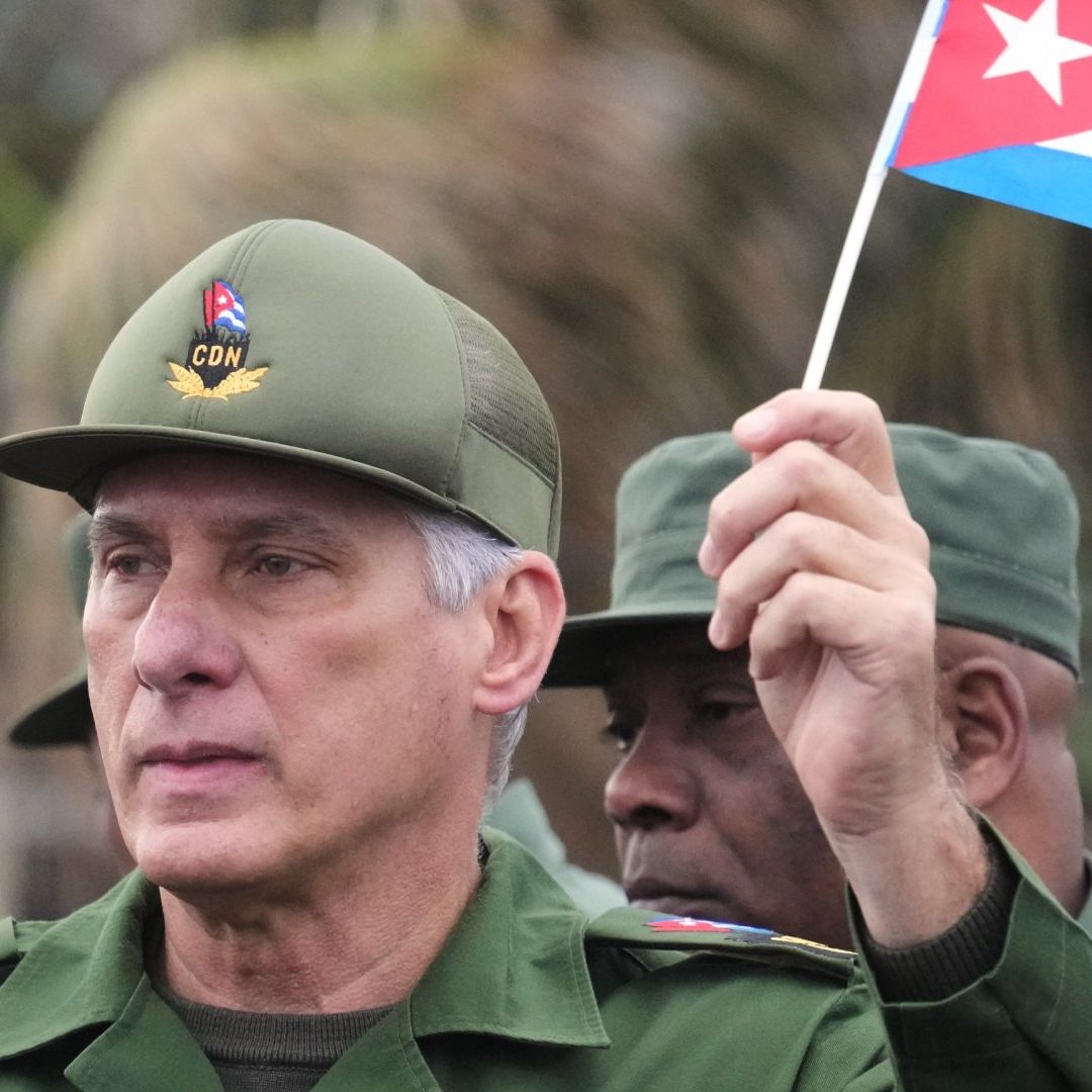 Protestas en Cuba dejan cinco detenidos, presidente dice que no habrá impunidad.