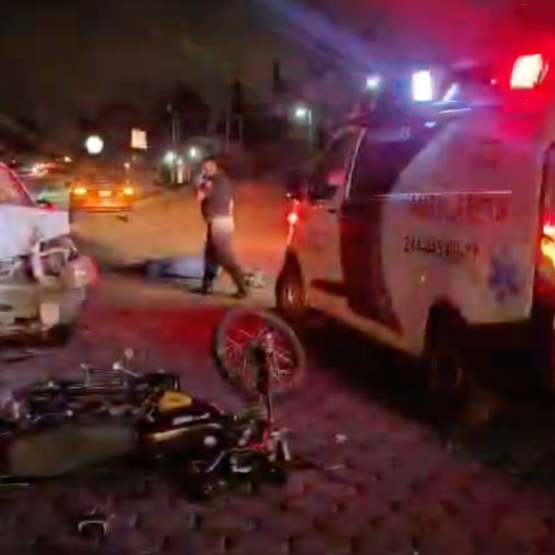 Motociclista Muerto Accidente sobre la Carretera Federal Atlixco Izúcar de Matamoros