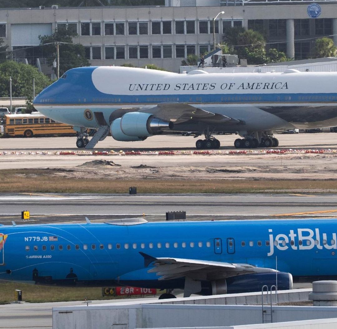 Paran Operaciones en Aeropuertos de Washington; Investigan Olor Químico en Área de Tráfico Aéreo