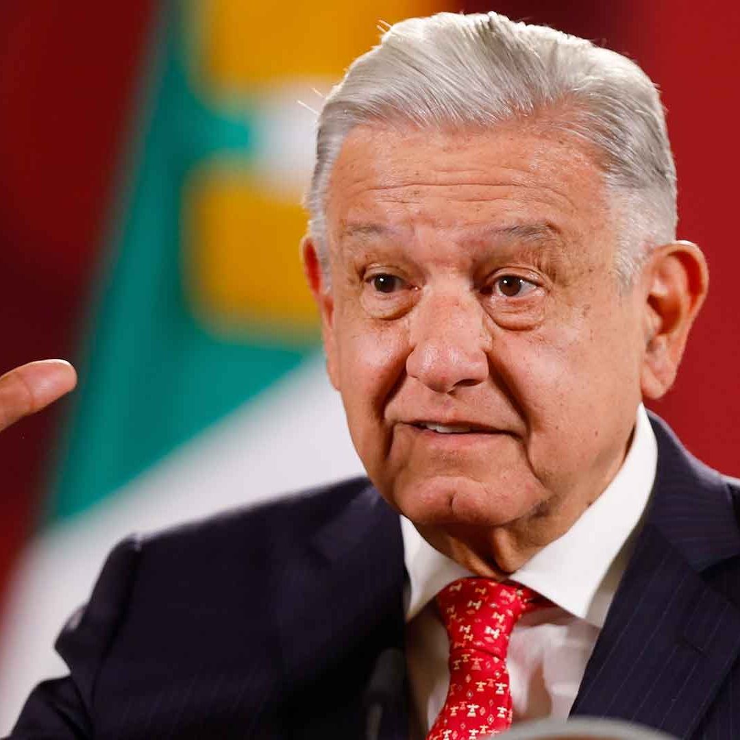 El presidente Andrés Manuel López Obrador presenta su conferencia mañanera en Palacio Nacional