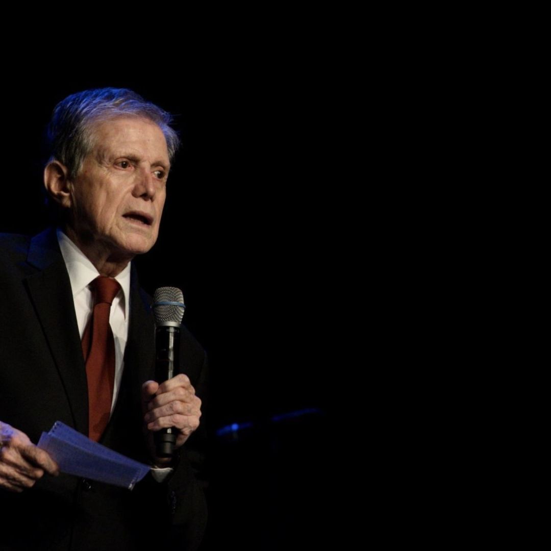 Héctor Bonilla durante un homenaje a su carrera en el teatro Esperanza Iris