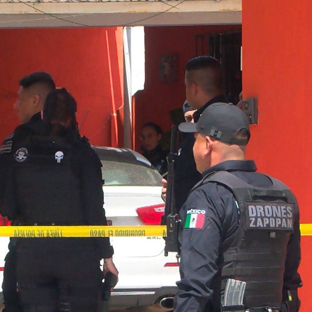 Mujer embarazada y su pareja son asesinados en Zapopan; sospechan de limpiaparabrisas
