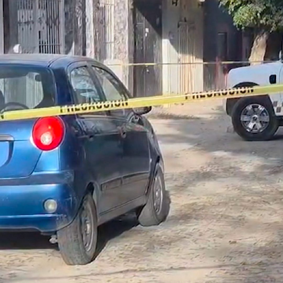 Un vendedor de tianguis se resistió a un asalto y recibió un balazo