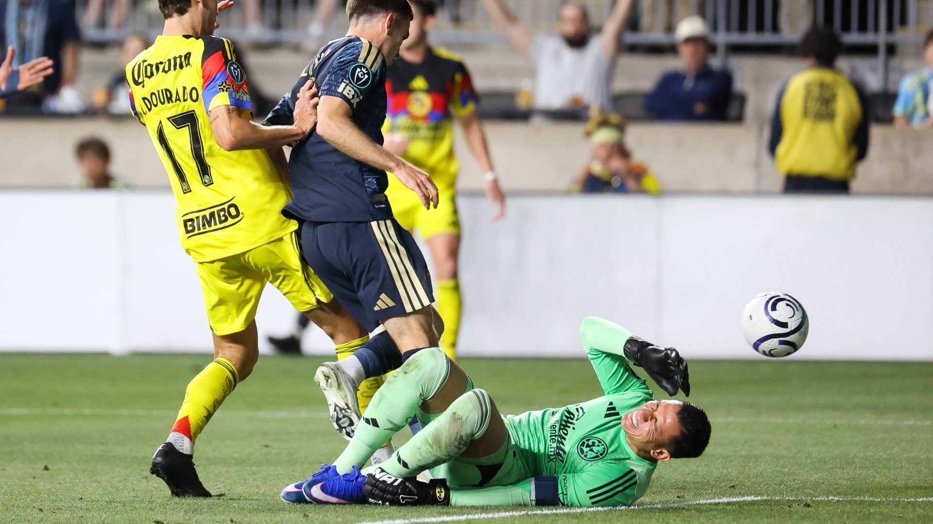 América Confirma Lesión de Malagón; Sufre Rotura del Tendón de Aquiles