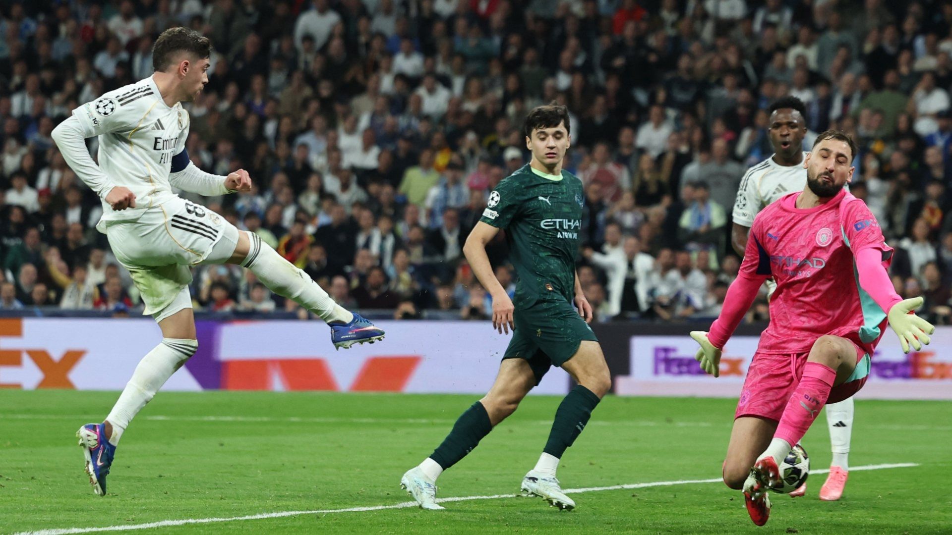 Federico Valverde fue una pesadilla para la zaga del Manchester City en la Champions League.