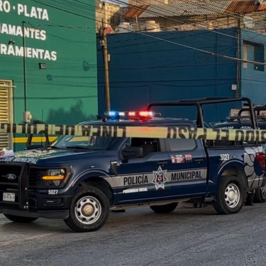Aacordonamiento y patrullas de policía en zona de ataque armado que dejó una mujer muerta.