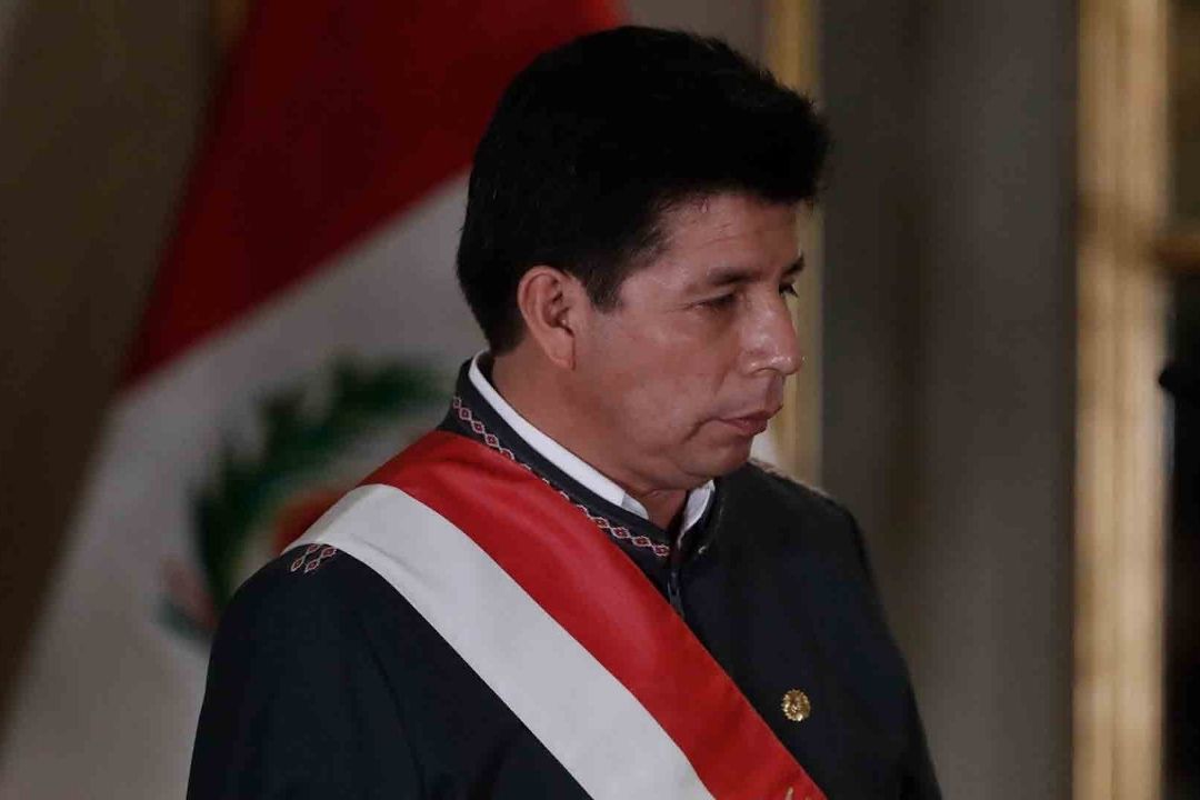 AMLO ofreció asilo a Pedro Castillo, presidente destituido en Perú