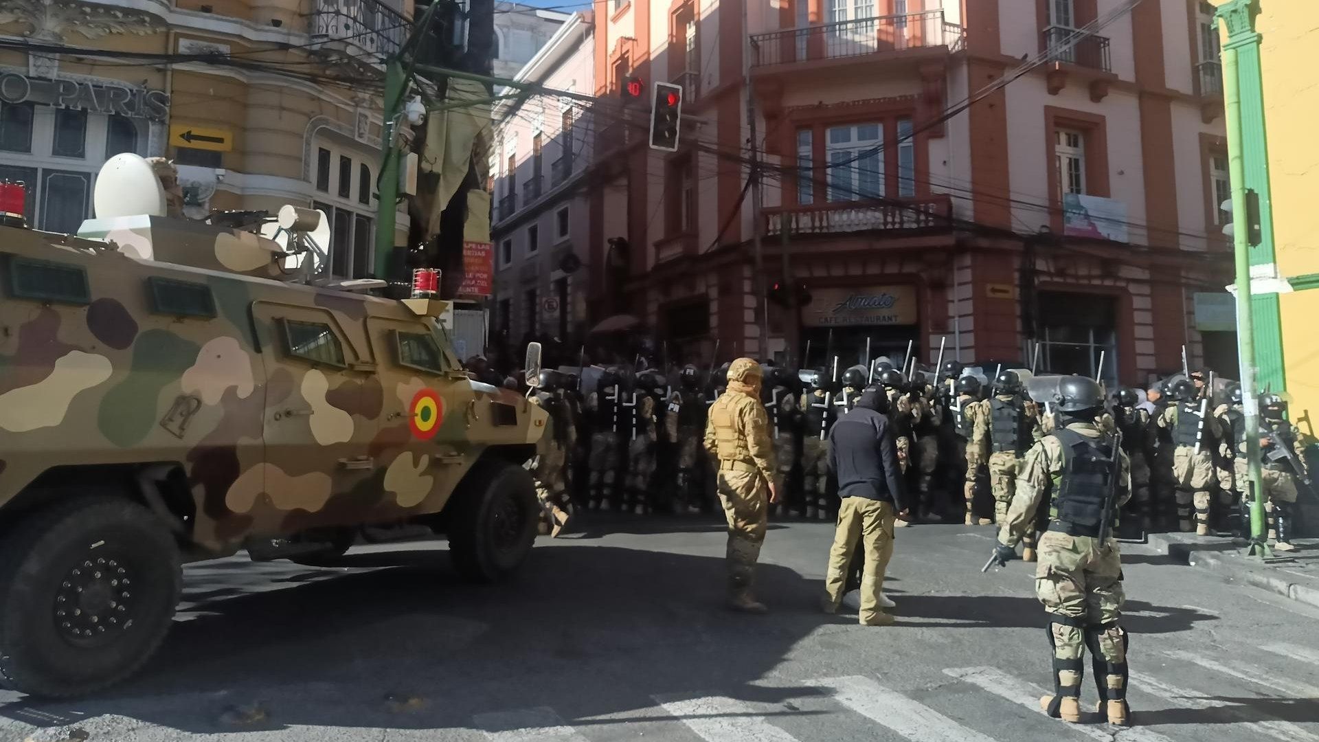 Despliegue de soldados en Bolivia