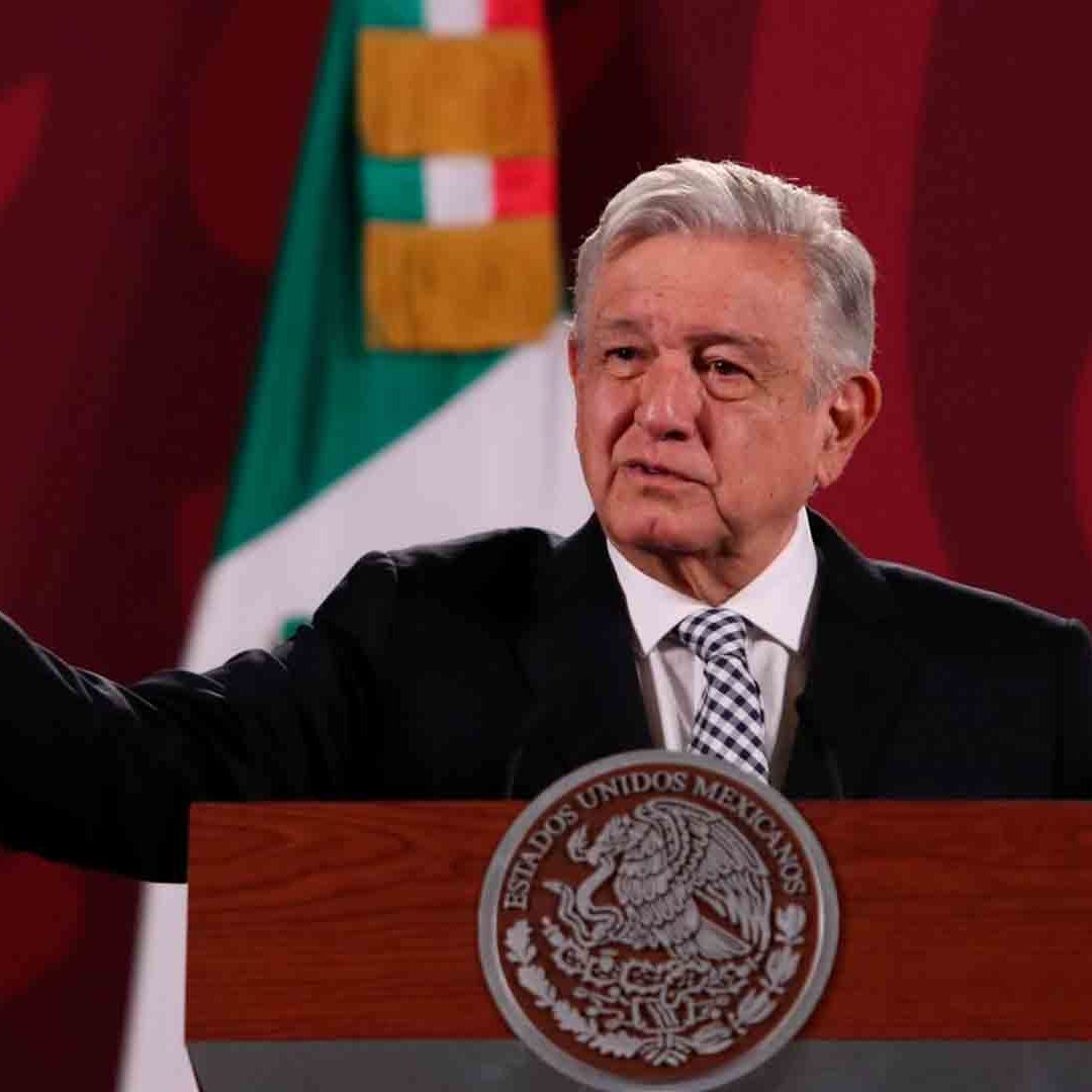 El presidente Andrés Manuel López Obrador presenta su mañanera desde Palacio Nacional
