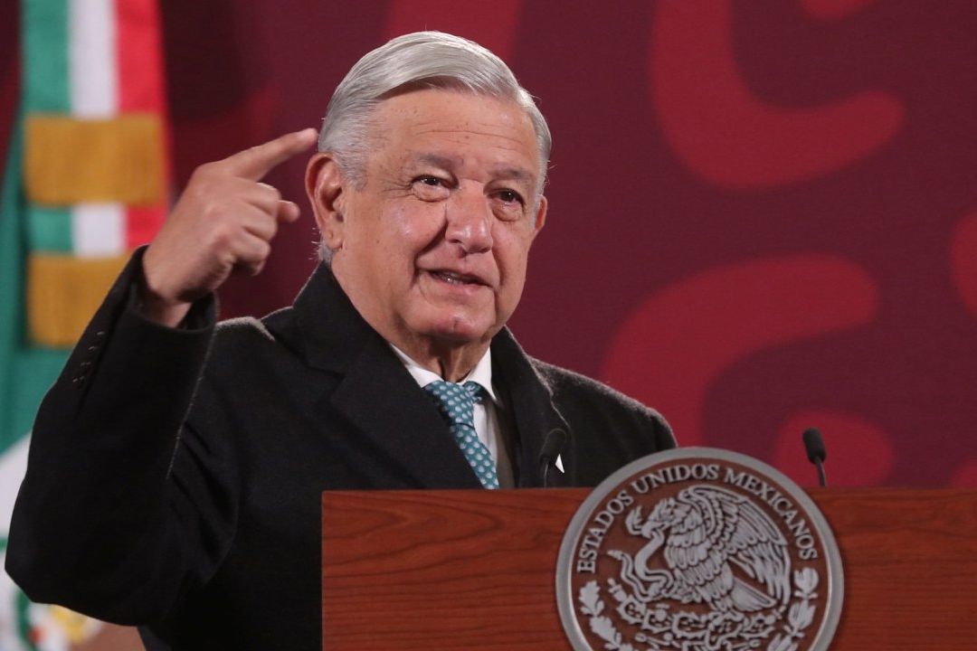 El presidente Andrés Manuel López Obrador presenta su mañanera desde Tabasco