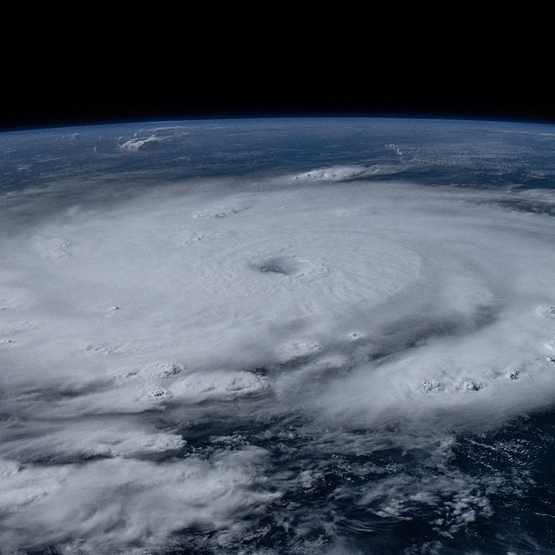 Huracán Beryl avanza sobre el Mar Caribe
