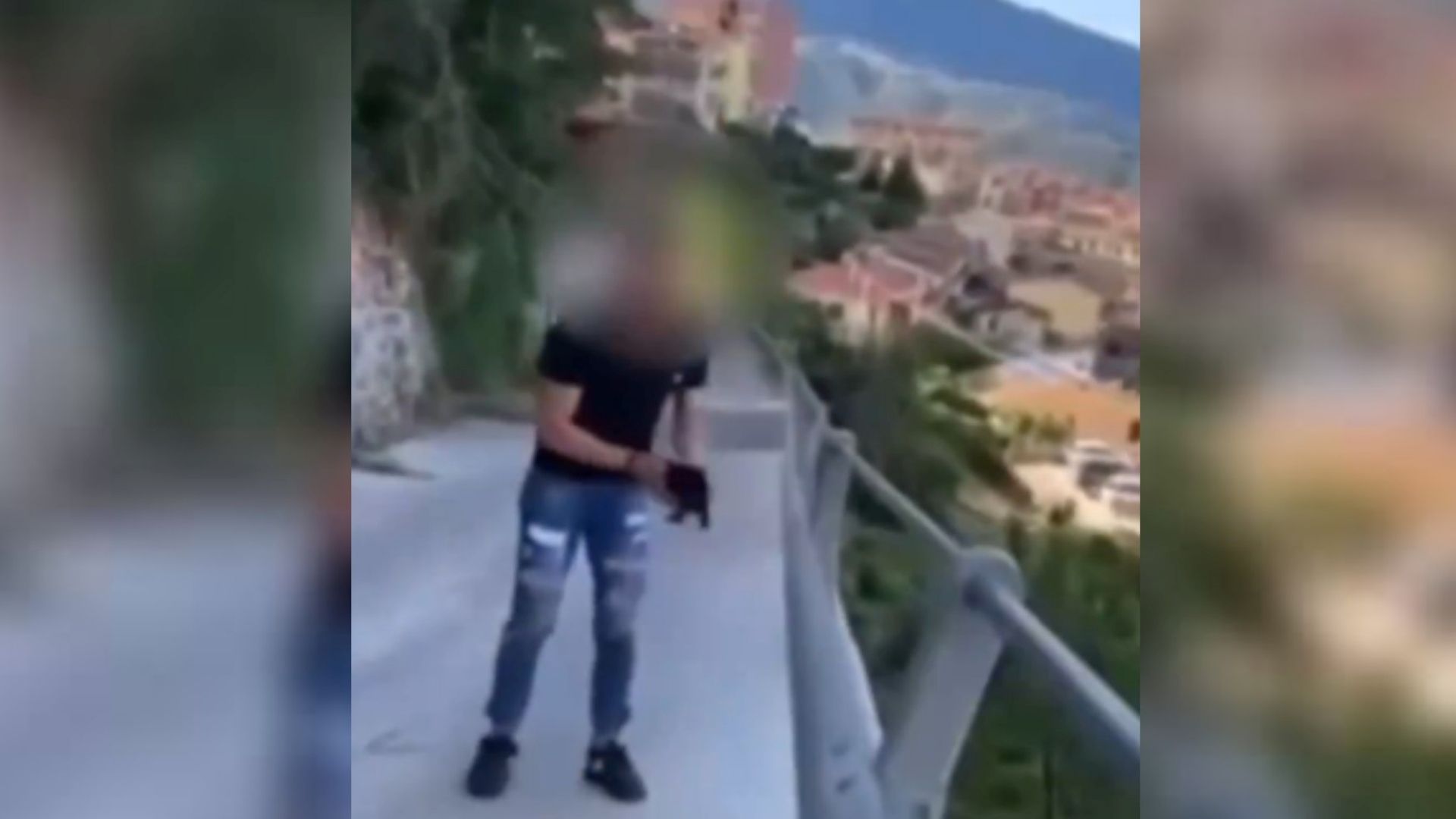 Un video en redes sociales desató una fuerte polémica, ya que un joven lanzó al vacío a un gato bebé en la isla de Cerdeña
