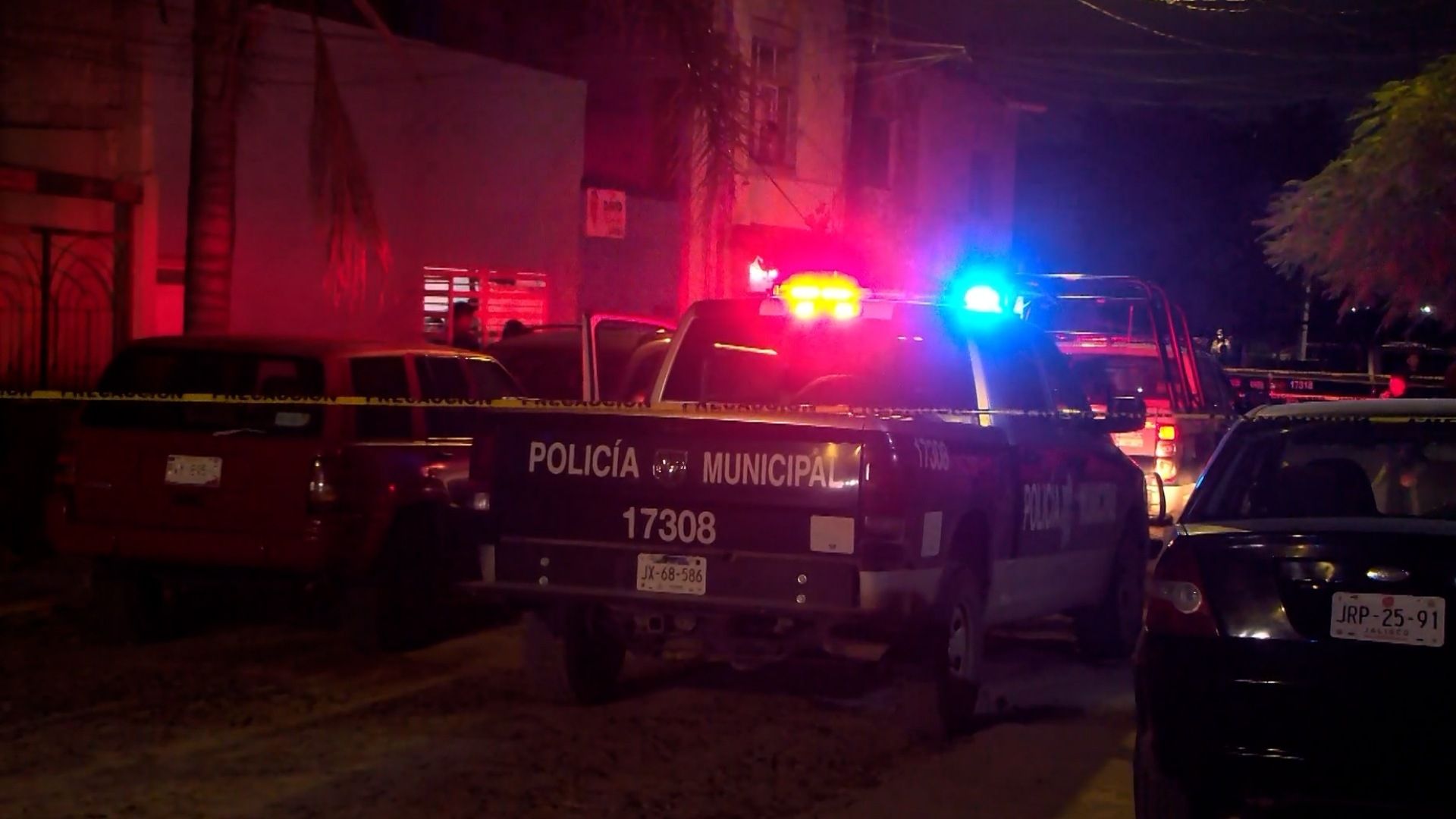 Varios menores terminaron heridos tras el ataque armado.