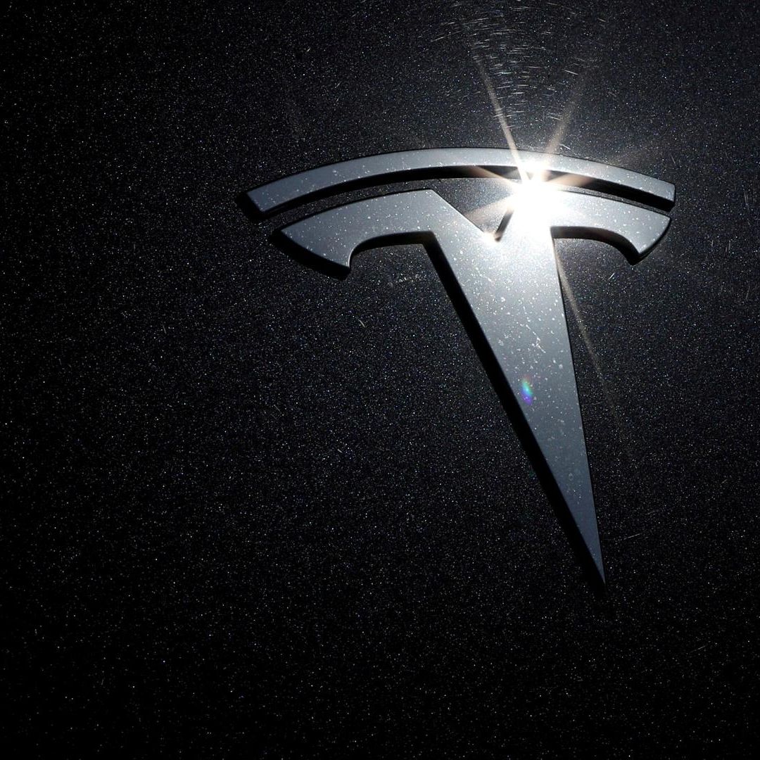 Autos Tesla pueden encuentrar a su dueño en estacionamiento
