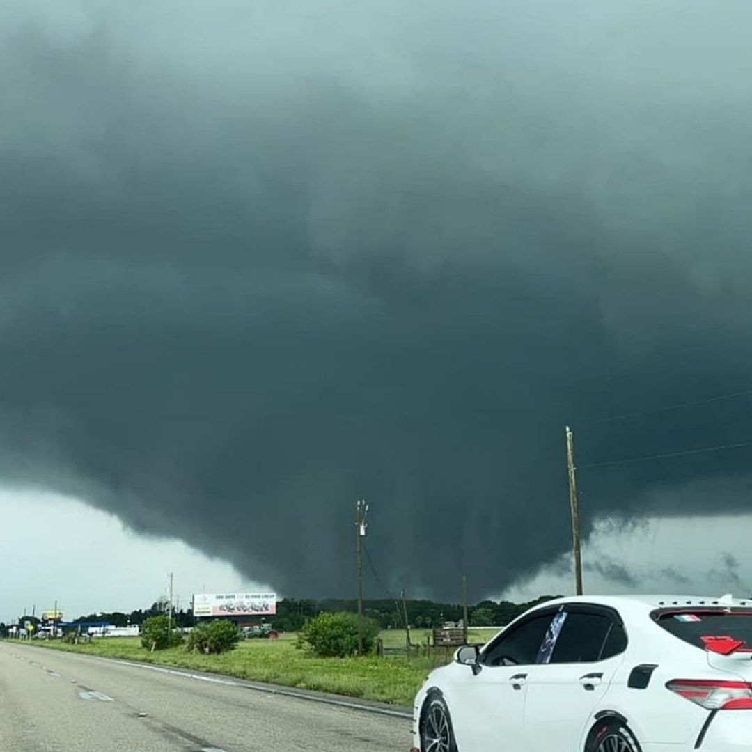 Difunden Video de Tornado en Florida antes de Impacto de Huracán Milton