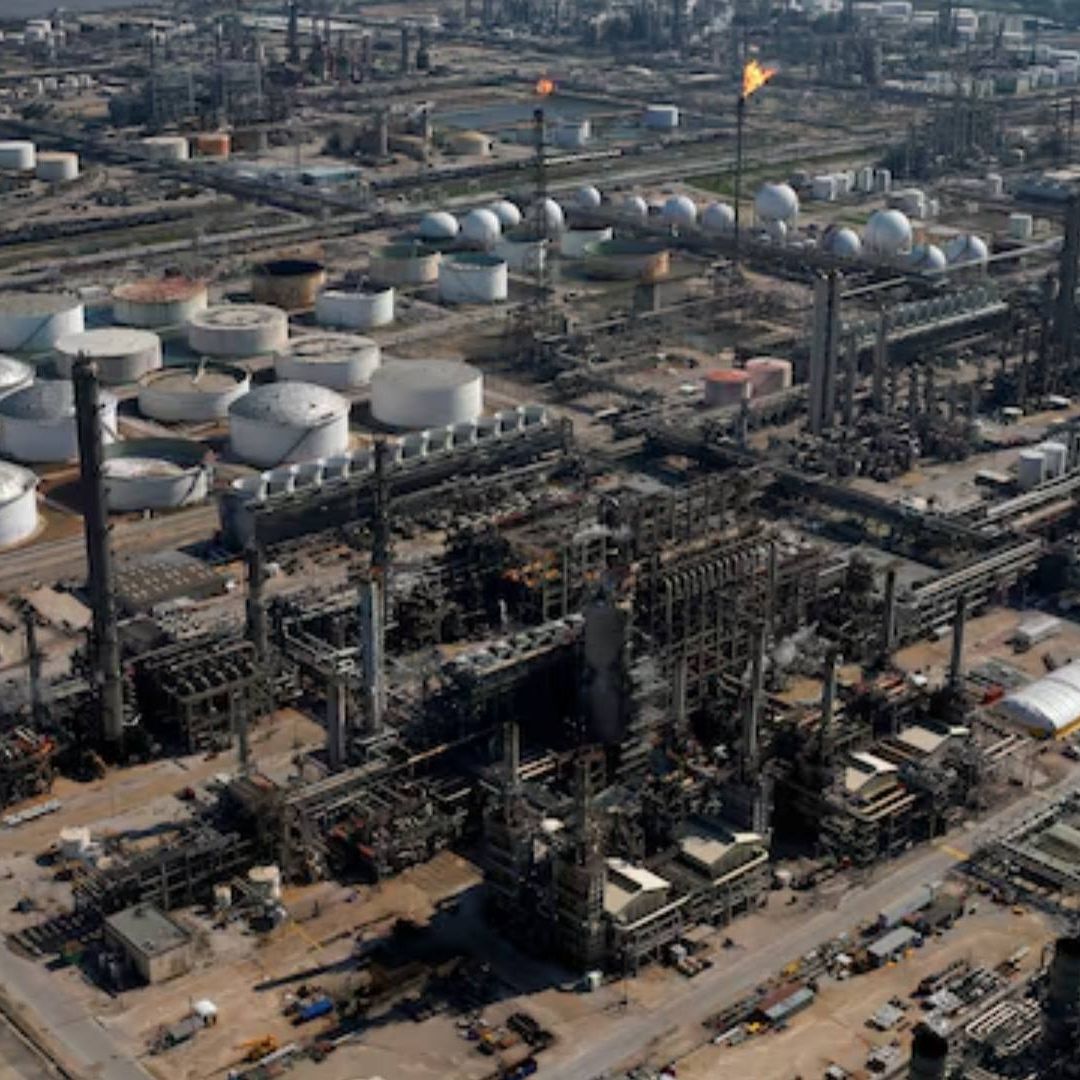 Una vista aérea de la refinería de Deer Park en Texas, Estados Unidos