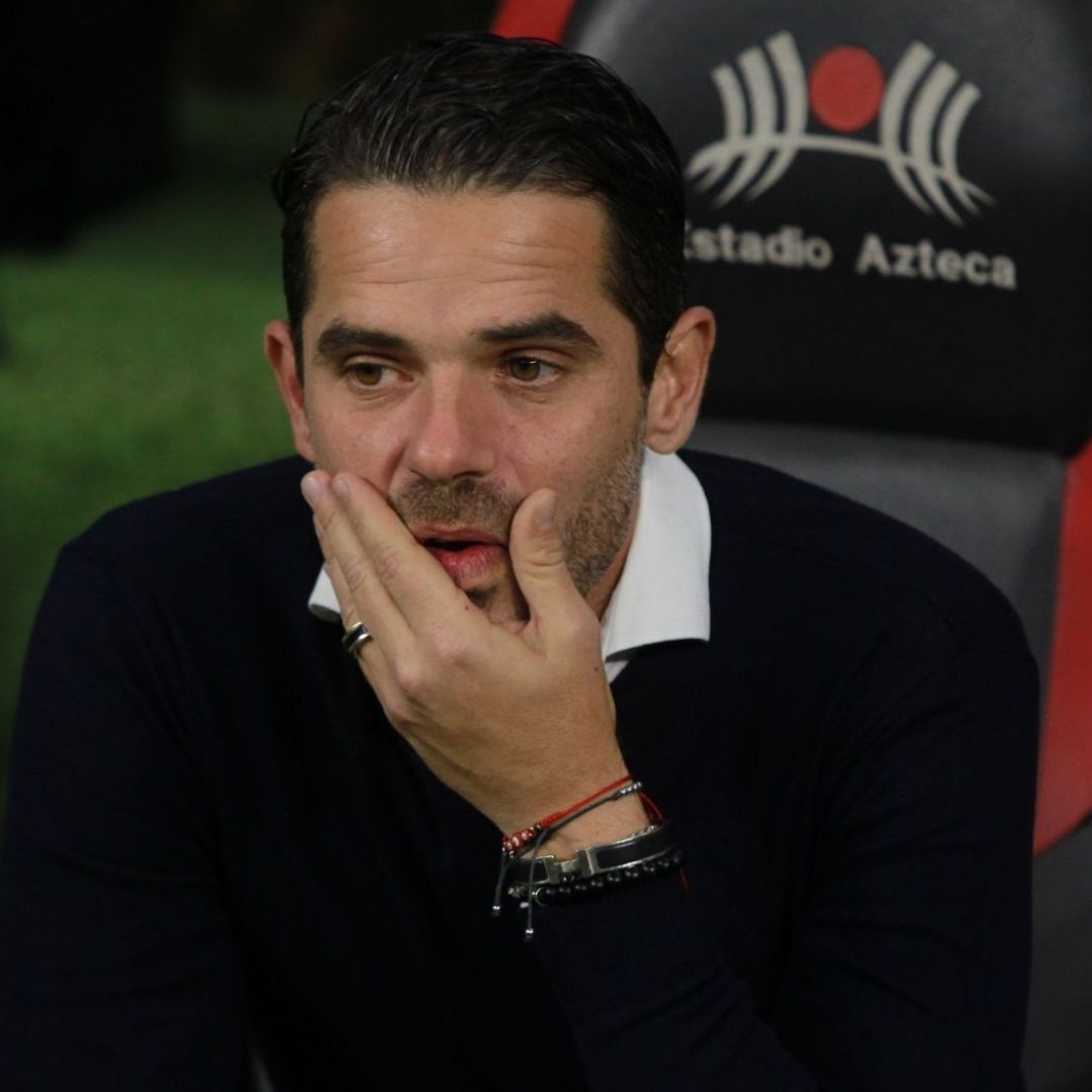 Fernando Gago deja a Chivas